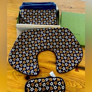 Gucci Travel Set Neck Pillow & Eye Mask Travel Bag